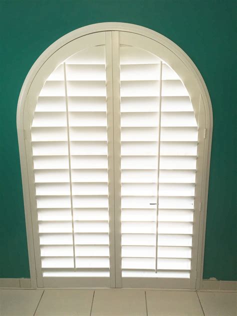 Forget about old curtains with arch window blinds | Ann Inspired