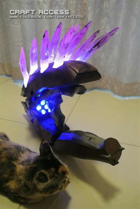 Halo needler + workshop cat | Cosplay, Bicycle helmet, Cats