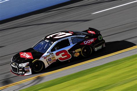 Austin Dillon wins Daytona 500 pole in iconic No. 3 number made famous by Dale Earnhardt ...