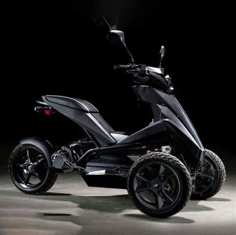 Sway Lithium is an all-electric tilting trike, capable of 55mph top ...