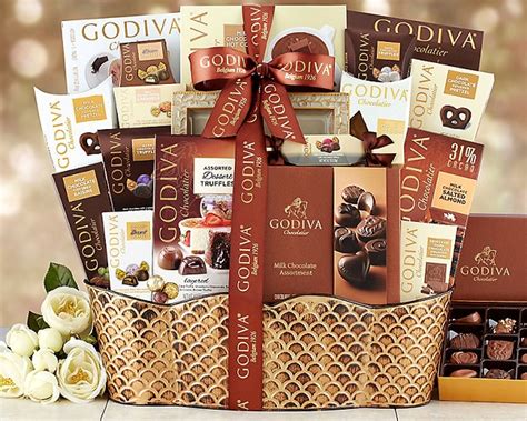 Luxurious Chocolate Gift Baskets: Upscale Godiva Chocolate Delights ...