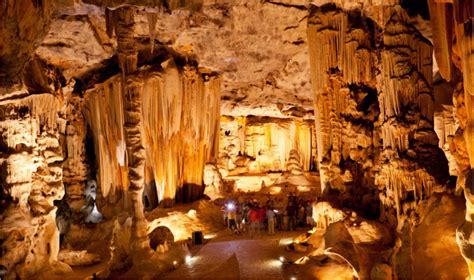 Cango Caves, Oudtshoorn | South African History Online