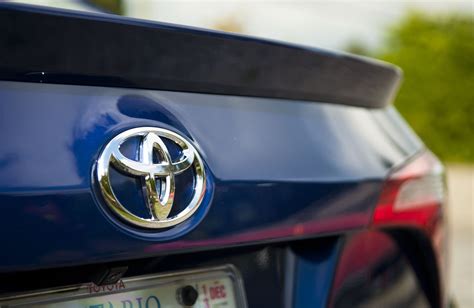 Toyota expands vehicle recall for airbag fix | Driving