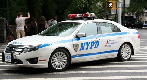 NYPD Ford Fusion Police Car - Code 3 Garage