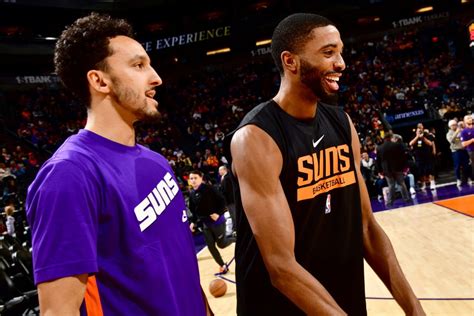 Suns vs Lakers | 12.19.22 Photo Gallery | NBA.com