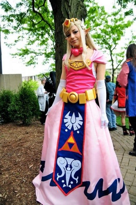 The Girl Who Only Cosplays Zelda Characters