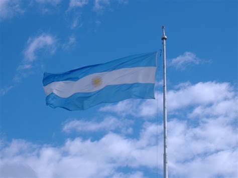 Archivo:Bandera argentina - Monumento a la Bandera.jpg - Wikipedia, la ...