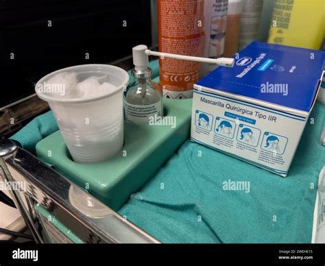 Medical equipment in hospital emergency room Stock Photo - Alamy