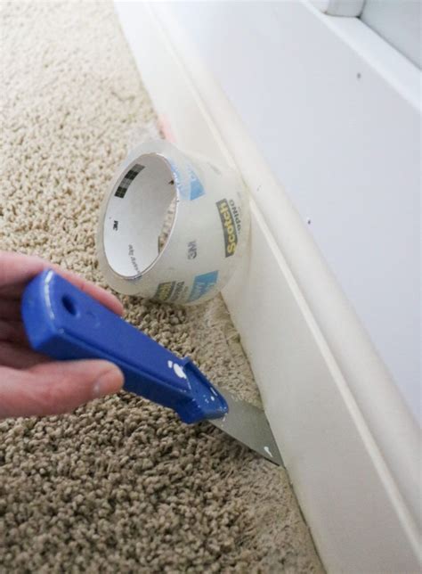 How to Paint Baseboards on Carpet - Sincerely, Sara D. | Home Decor & DIY Projects | Painting ...