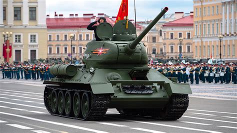 3 of the USSR's best tanks in WWII - Russia Beyond