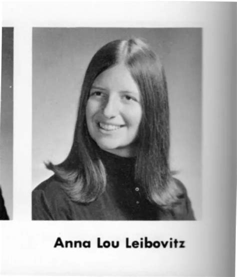 ANNIE LEIBOVITZ High School Yearbook SENIOR Year PHOTOGRAPHY Rolling Stone $149.99 - PicClick