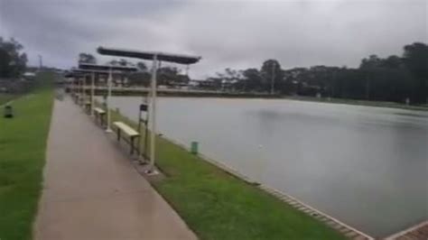 Flooding at Greenwell Point Bowling Club - ABC News