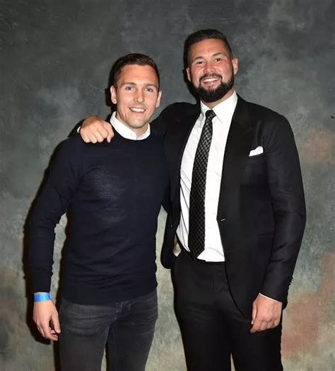 Boxer Tony Bellew wows fans - including Boro's Stewart Downing - on ...