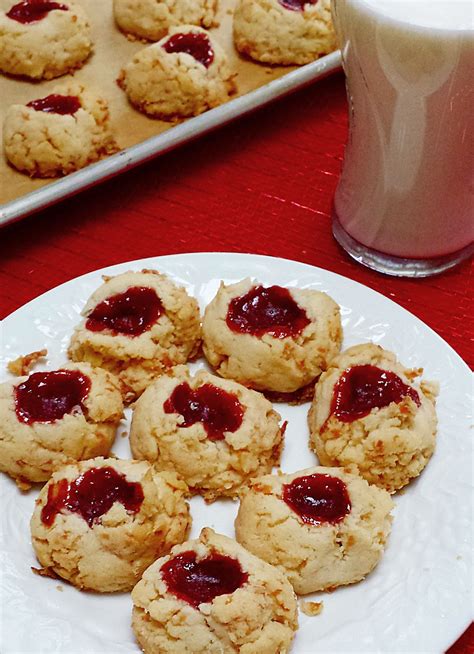 Jam filled Shortbread Cookies - Chinese Foody | Recipe | Holiday ...