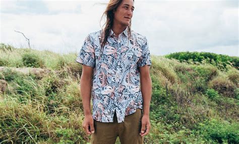 24 Best Surf Clothing & Apparel Brands [2021 Edition]