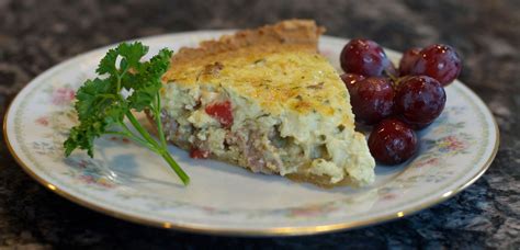 Recipe: Roasted Red Pepper & Italian Sausage Quiche | Recipe | Italian ...