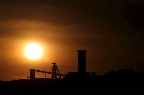 South Africa’s Gold Mines Face Uncertain Future - WSJ