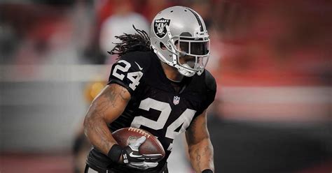 Marshawn Lynch Spotted Visiting Oakland Raiders Practice Facility - Daily Snark