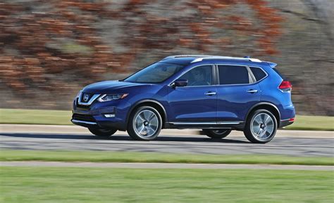 Nissan Rogue Reviews | Nissan Rogue Price, Photos, and Specs | Car and ...