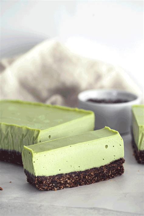 Vegan Mint & Chocolate "Cheesecake" — Cocoon Cooks | Mint chocolate cheesecake, Vegan mints ...