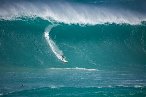 Hawaiian surfing holidays: 5 of the best Hawaii surf spots