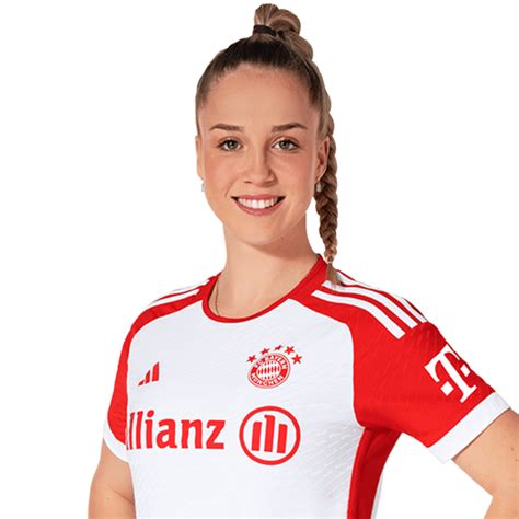 Giulia Gwinn: news and player profile - FC Bayern Women