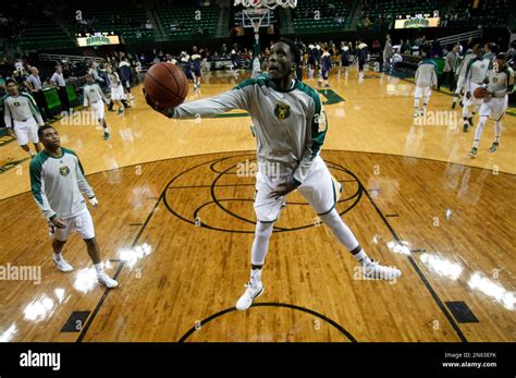 Baylor forward Ish Wainright (24) goes up for a shot during warm ups ...