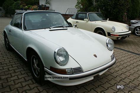 1970 Porsche 911 S Targa 2.2 - Car Photo and Specs