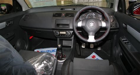 ファイル:Suzuki Swift Sport interior.jpg - Wikipedia