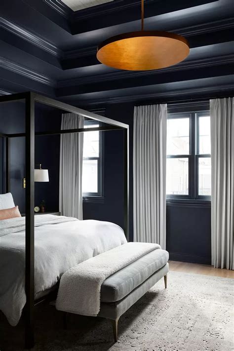 15 Striking Bedroom Ceiling Ideas That Make an Elevated Statement ...