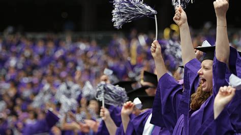 One year after offering free tuition, applications to NYU medical school surge - MarketWatch