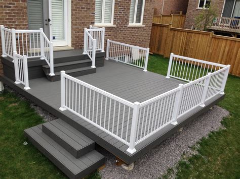 aluminum-white-railing-deck-scarborough - Toronto Aluminum Railings