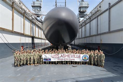 Patrolling a dry dock near you...USS Asheville SSN-758 : r/asheville