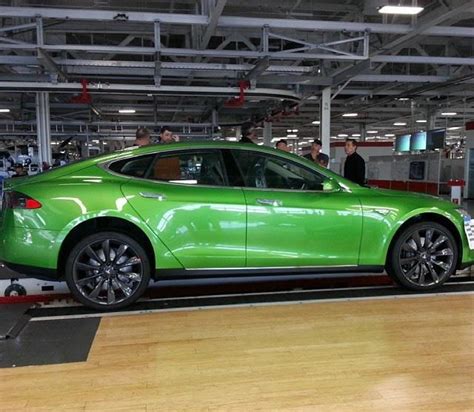 Bright Green Tesla Model S spotted with Elon Musk | DragTimes.com Drag Racing, Fast Cars, Muscle ...