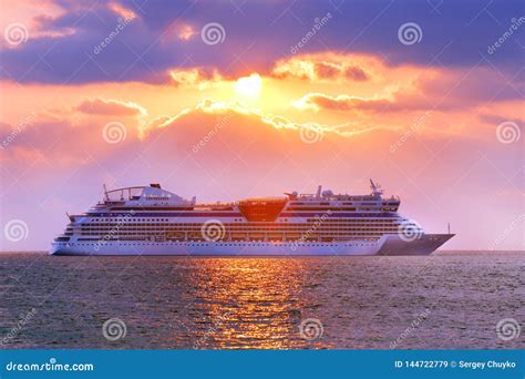 Luxury Cruise Ship. Beautiful Seascape Sunset Background Stock Image - Image of getaway, scenic ...