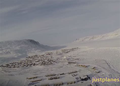 First Air - PilotCAM ATR-42 into Pangnirtung (Baffin Island) - Havayolu 101