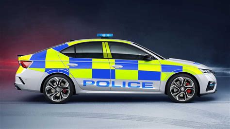 Skoda turns new Octavia vRS into a police interceptor for the UK