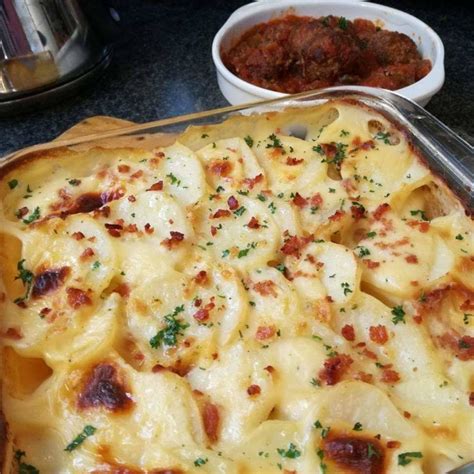 CHEESE AND ONION POTATO BAKE | World Recipes