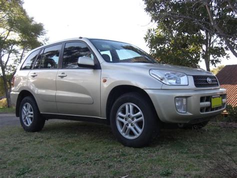 2003 Toyota RAV4 - Information and photos - MOMENTcar