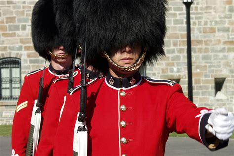 Changing Of The Guard Calendar - Lissy Phyllys