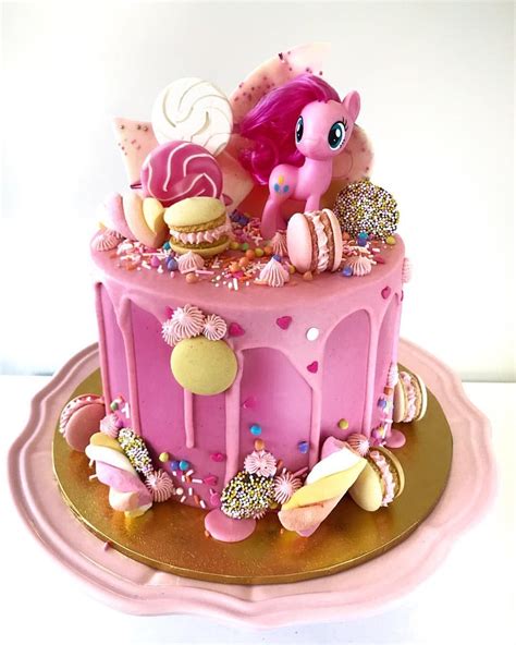 Pinky Pie 💕💫 | Little pony cake, My little pony cake, Novelty birthday cakes