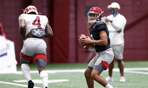 VIDEO: Bryce Young looks to shine at QB in Alabama's second scrimmage