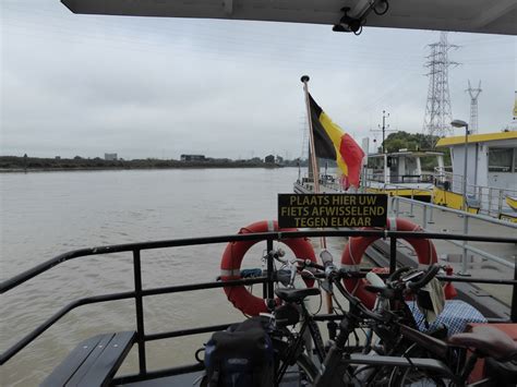 Cycling along the River Schelde