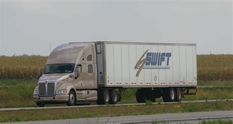 Knight and Swift Transportation Join Together To Form Trucking Giant - Global Auto Transportation