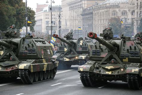 Ukraine puts on show of military strength during Independence Day parade in Kiev