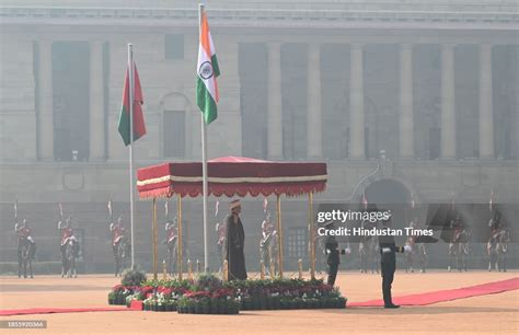 Sultan of Oman Haitham Bin Tariq inspects Guard of Honour during his... News Photo - Getty Images