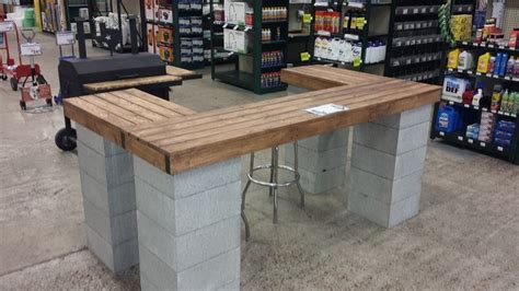 Build An Outdoor Bar With Concrete Blocks