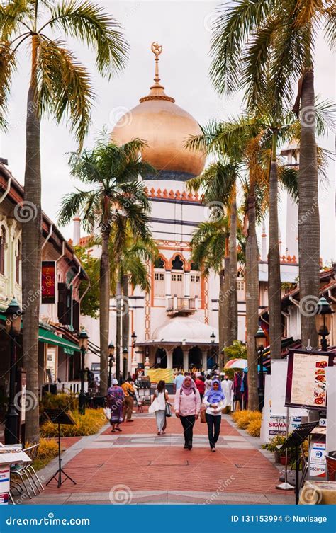 Masjid Sultan or Sultan Mosque in Kampong Glam, Singapore Editorial Stock Image - Image of ...