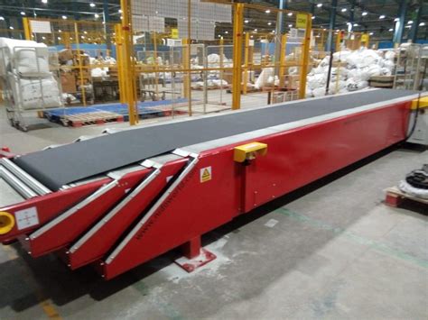 Telescopic Belt Conveyor Provided to one of the top E-commerce Companies - Nido Machineries