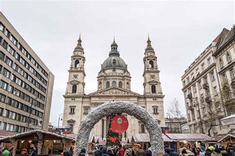 Best Christmas Markets in Budapest: How to Plan a Trip